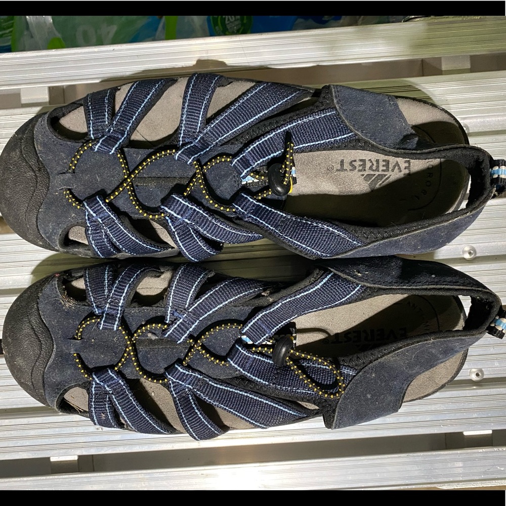 Womens sandals
